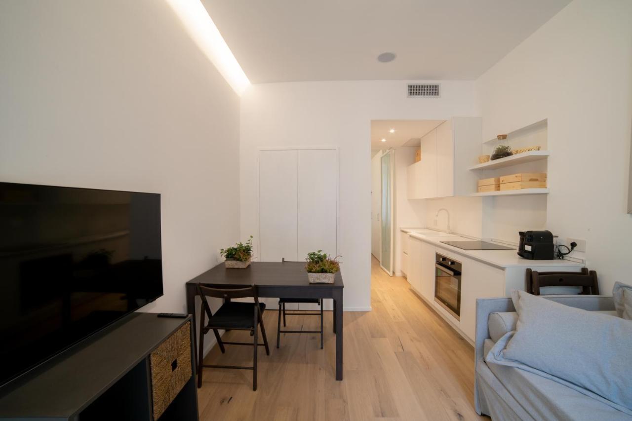Navigli-Centro-Universita, Amazing New Apartment Милан Экстерьер фото